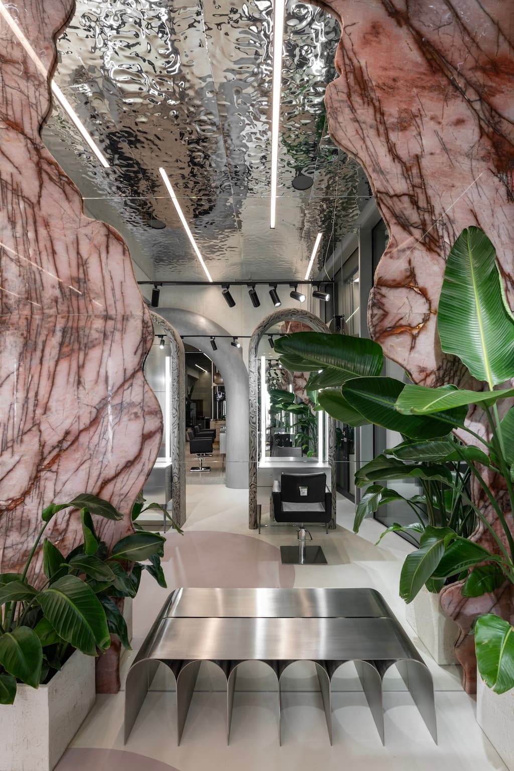 Grožio namai Sfinksas - 002.jpg