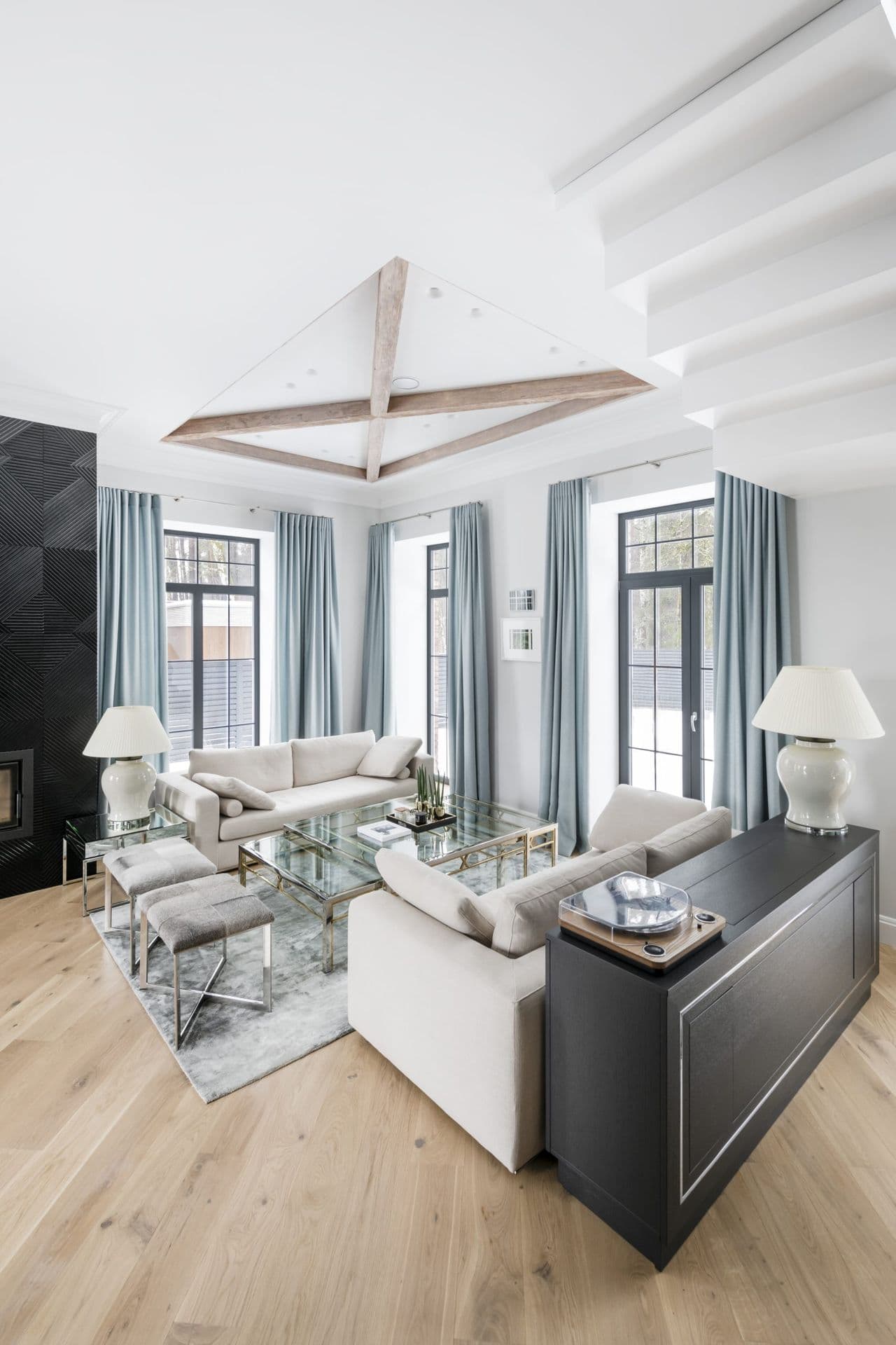 Viduržemio jūros įkvėptas interjeras - 002.jpg