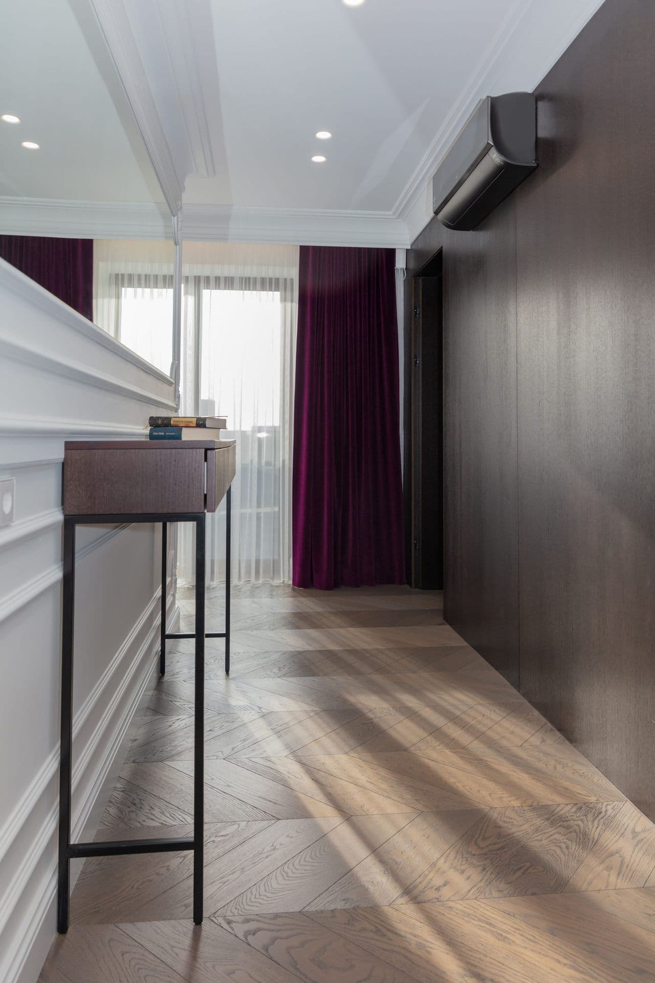 Violetinė moderni klasika - 020.jpg